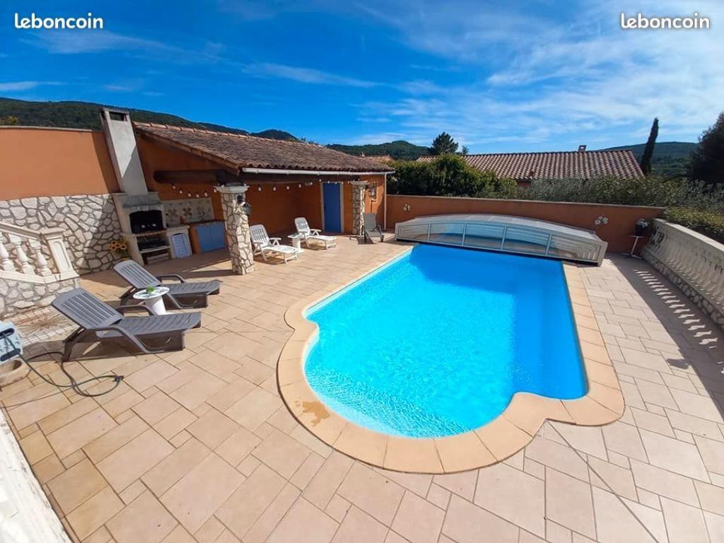 LOCATION VILLA AVEC PISCINE EN PROVENCE, Vakantie, Dorp, Provence en Côte d'Azur, Wasmachine, In bos