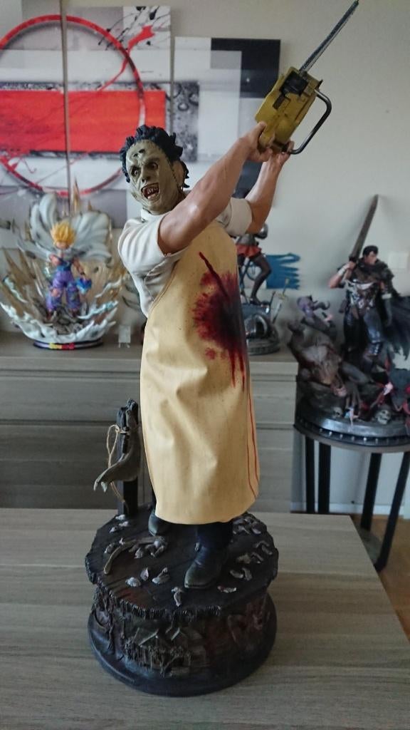 Leatherface Premium Format - The Texas Chain Saw Massacre, Collections, Statues & Figurines, Comme neuf, Enlèvement