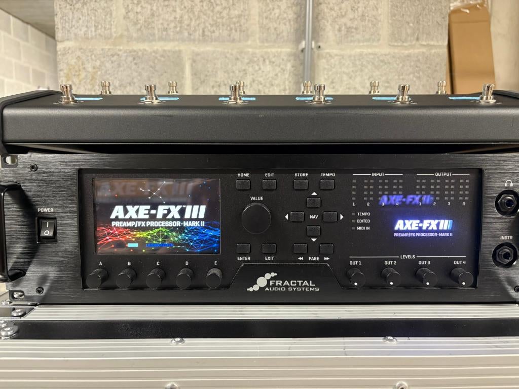 Pédale Fractal Audio Axe FX III mk2 + FC12, Enlèvement, Comme neuf, Guitare