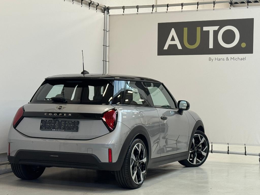 Mini Cooper C Favoured Trim Pack S *LEDER*HUD*CAMERA*, Autos, Cuir, Argent ou Gris, Achat, https://public.car-pass.be/vhr/00f35390-5503-4e64-9c20-3a7d083e1e8f