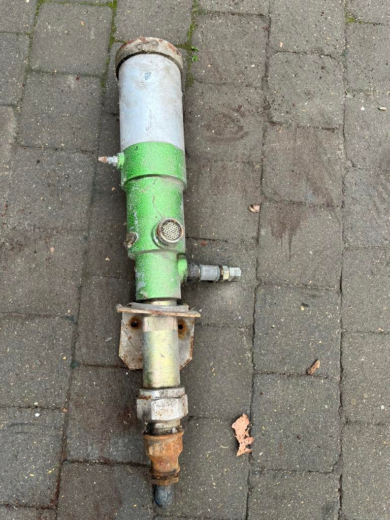 Olie pomp, Ophalen, Zo goed als nieuw