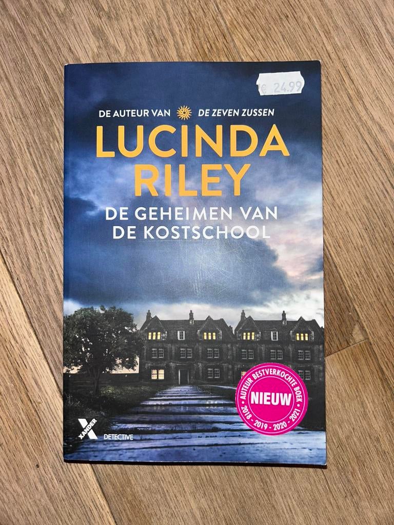Lucinda Riley - De geheimen van de kostschool, Boeken, Ophalen of Verzenden, Lucinda Riley