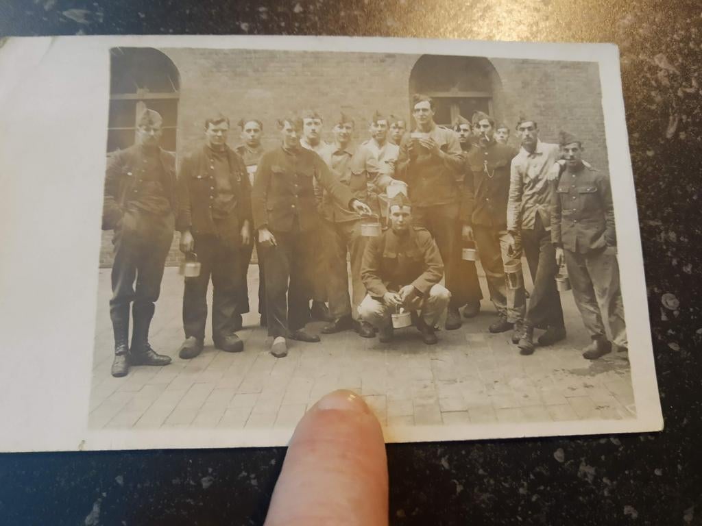 Ancienne photo de l'armée avec Gamelle, Enlèvement ou Envoi, Comme neuf