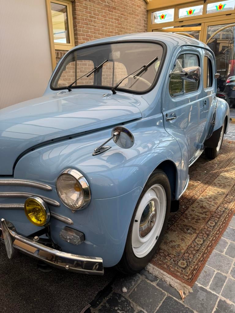 Renault 4CV, Autos, Oldtimers & Ancêtres, Achat, Berline, Particulier, Cuir et Tissu