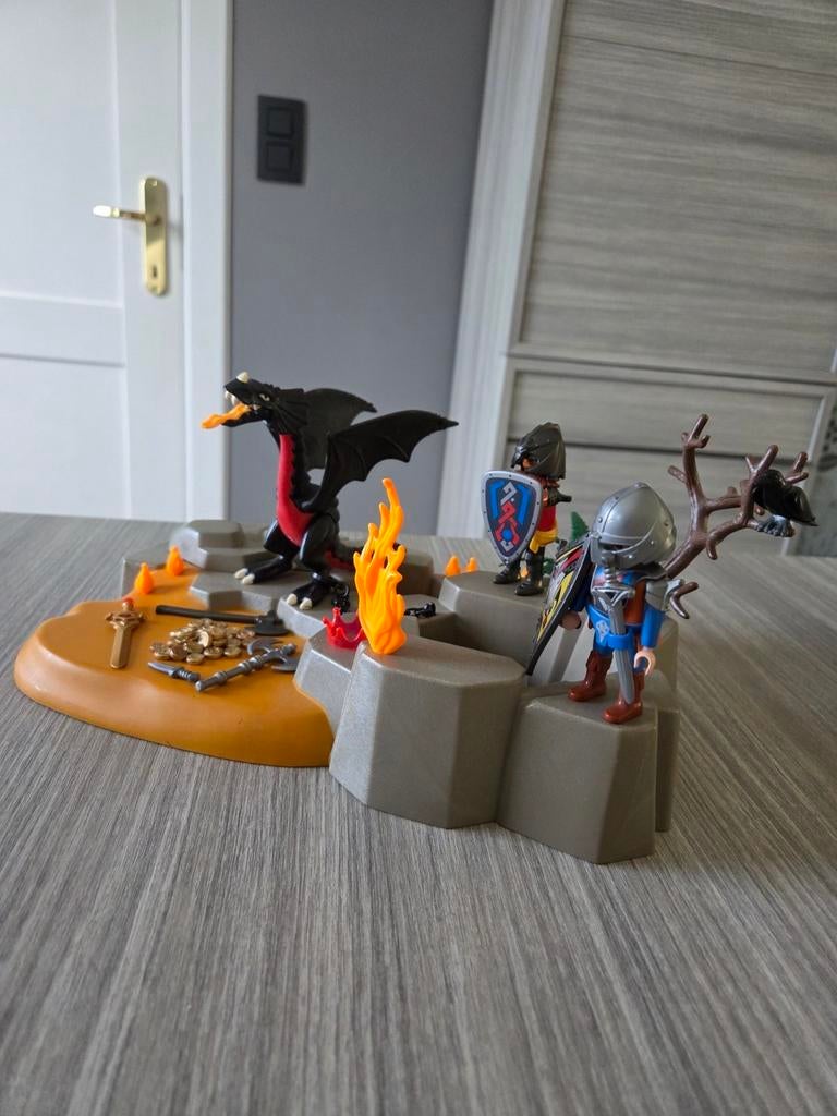 Set chevaliers et dragon Playmobil, Enfants & Bébés, Jouets | Playmobil, Comme neuf, Enlèvement
