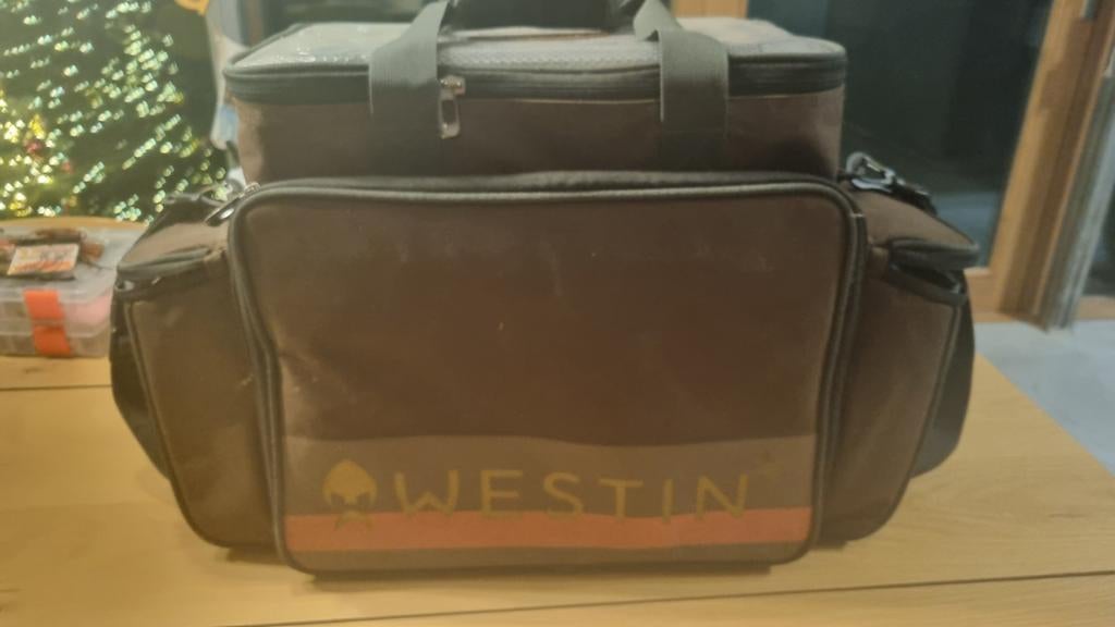 Tas Westin met kunstaas, Watersport en Boten, Ophalen, Gebruikt