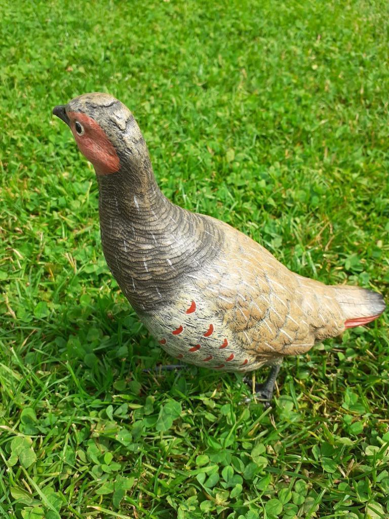 PRACHTIG BRONZEN BEELD VAN EEN PATRIJS UIT WENEN (gesigneerd, Antiek en Kunst, Ophalen of Verzenden, Brons