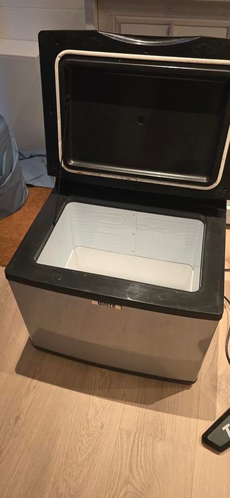 Waeco compressor frigo groot model 220v, Ophalen, Zo goed als nieuw, Koelbox, Compressor