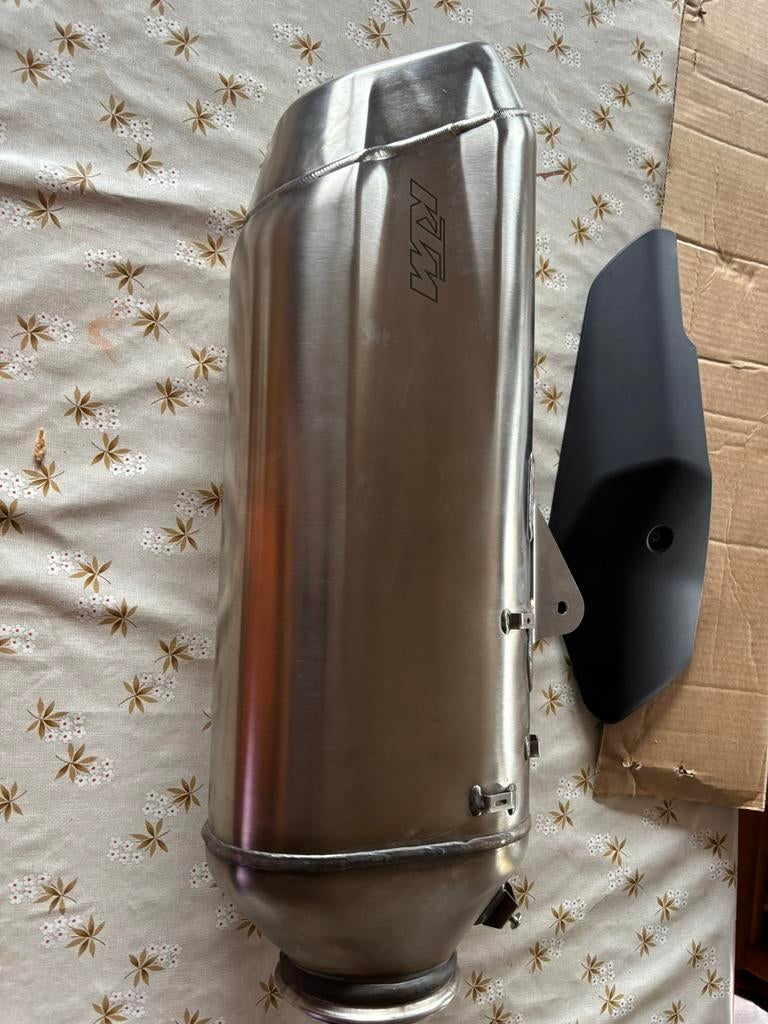 Ktm 1290 demper uitlaat einddemper origineel, Motoren, Ophalen