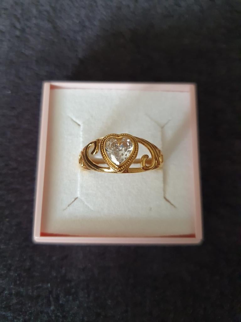 Stalen ring 18 karaat goldplated maat 53, Bijoux, Sacs & Beauté, Bagues, Neuf, Enlèvement ou Envoi, Avec cristal, Femme