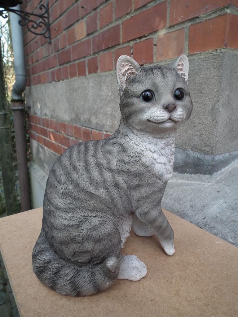 Decoratie: gestreepte kat (hoogte 25/lengte 19 cm) nieuw, Verzenden, Zo goed als nieuw