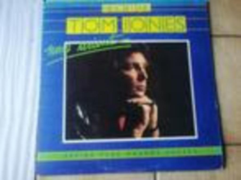 Lp 33t tom jones nous revient - ses 20 plus grands succès, Ophalen of Verzenden, Gebruikt
