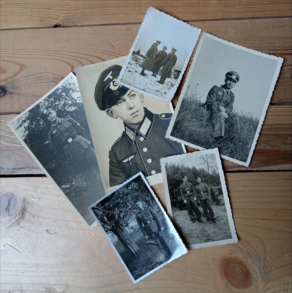 Lot de 2 photos allemandes, XX sturmgeschütz, soldats, génér, Collections, Enlèvement ou Envoi