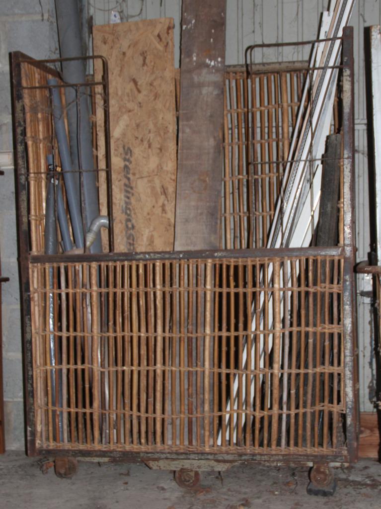 Haut charriot cage sur roues multi fonctionnel !, Antiek en Kunst, Curiosa en Brocante, Ophalen