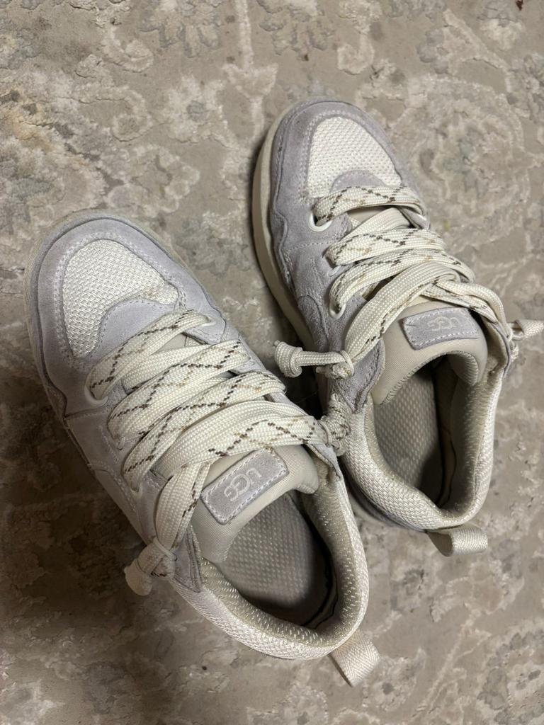 UGG Sneakers laag 'Lo Lowmel' in Beige, Beige, Ophalen of Verzenden, Zo goed als nieuw, Sneakers