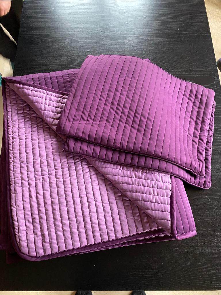Ikea Karit paarse sprei met 2 kussenslopen, Enlèvement ou Envoi, Comme neuf, Autres types, Deux personnes
