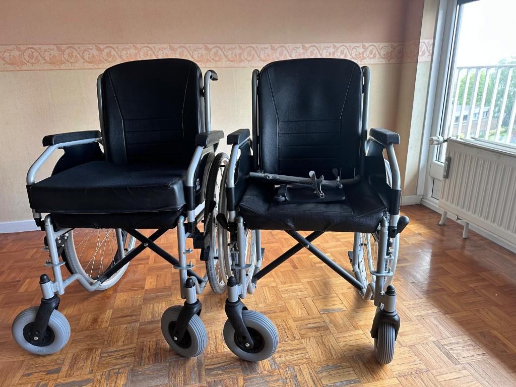Appareil medical handicape, Divers, Enlèvement, Comme neuf, Fauteuil roulant manuel