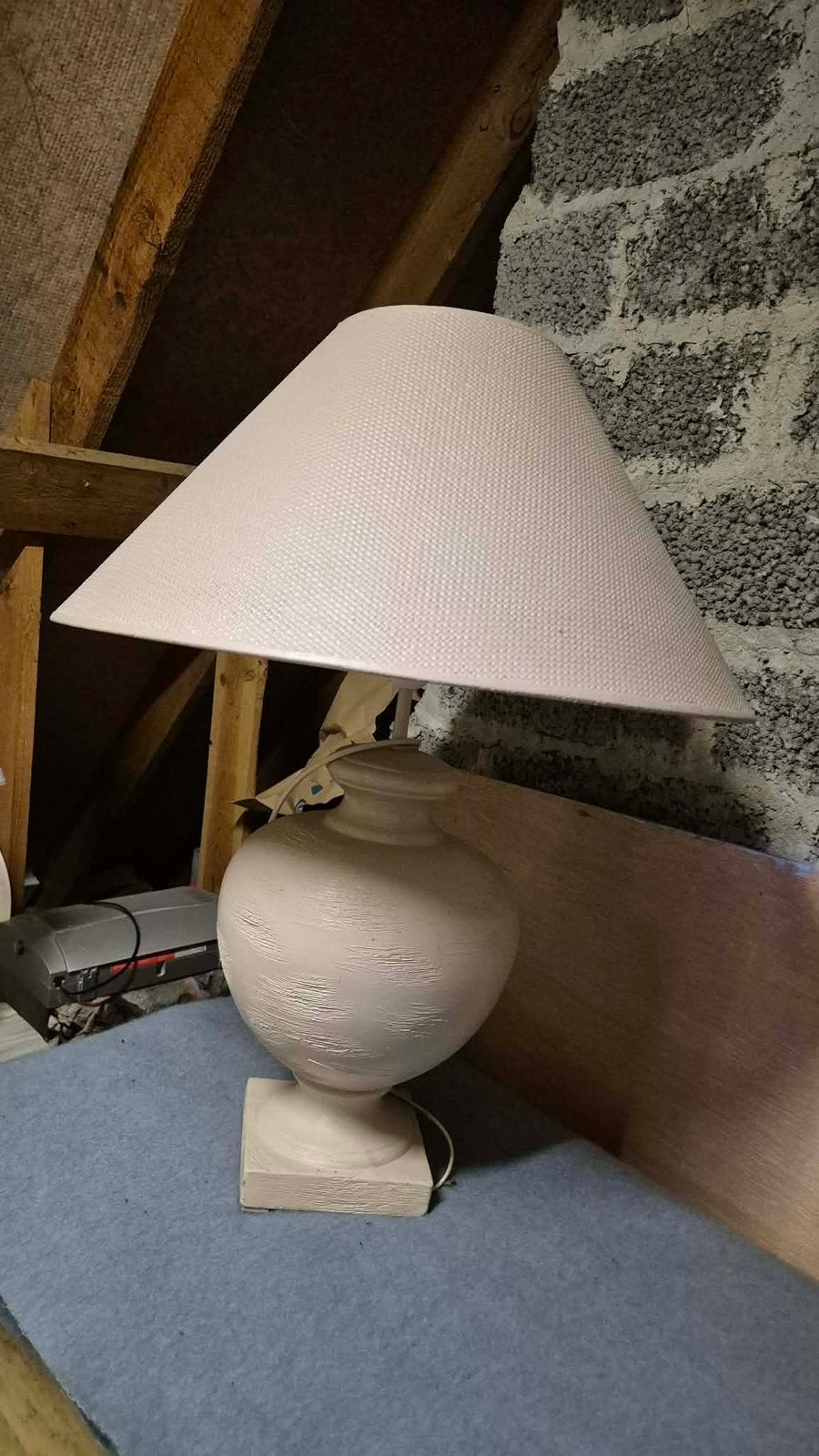 Belle lampe, Enlèvement, Comme neuf