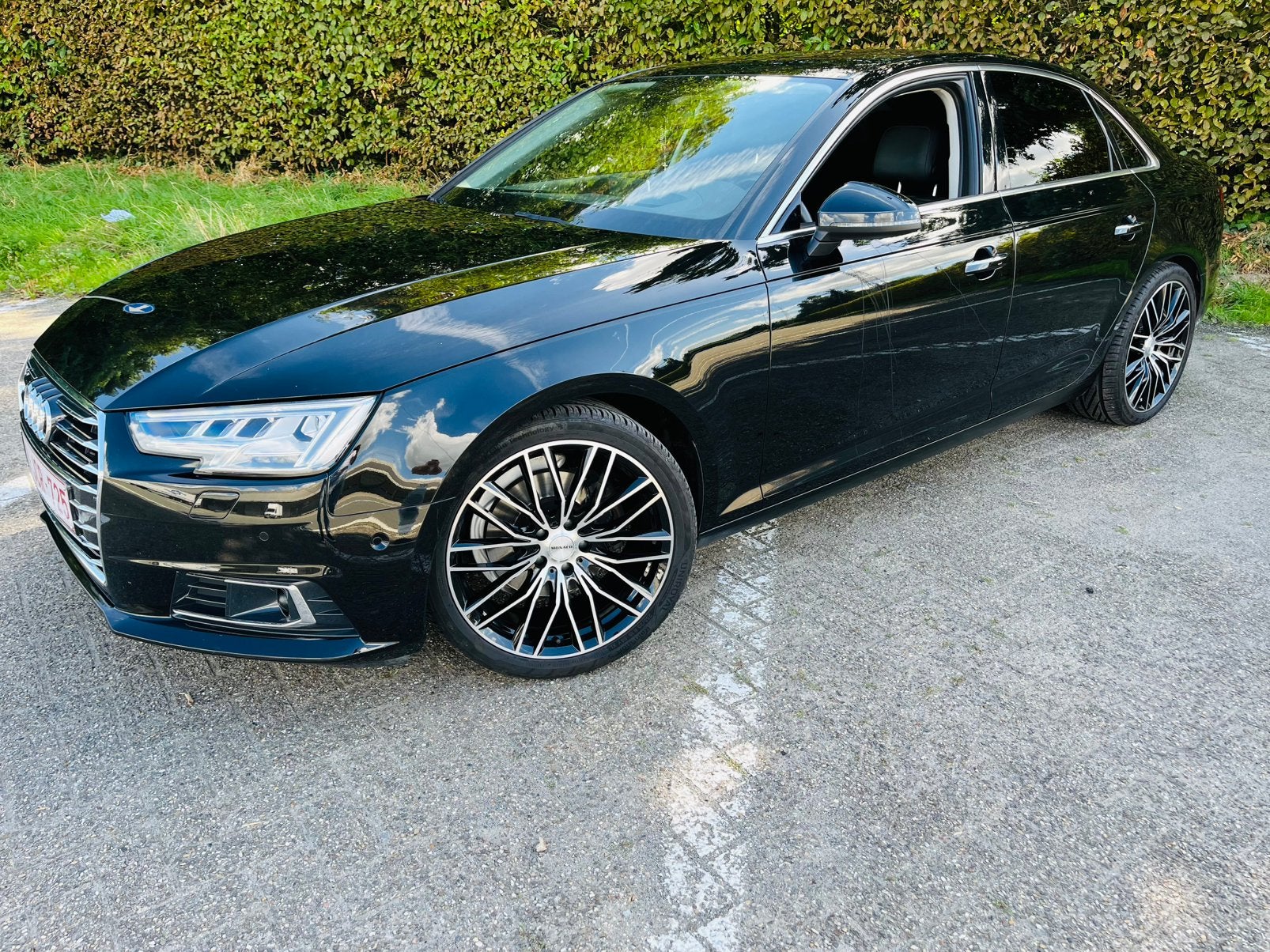 Audi a4 Ultra *98.000km Matrix * HUD *Virtual cockpit* FULL, Auto's, 4 deurs, A4, Zwart, Leder
