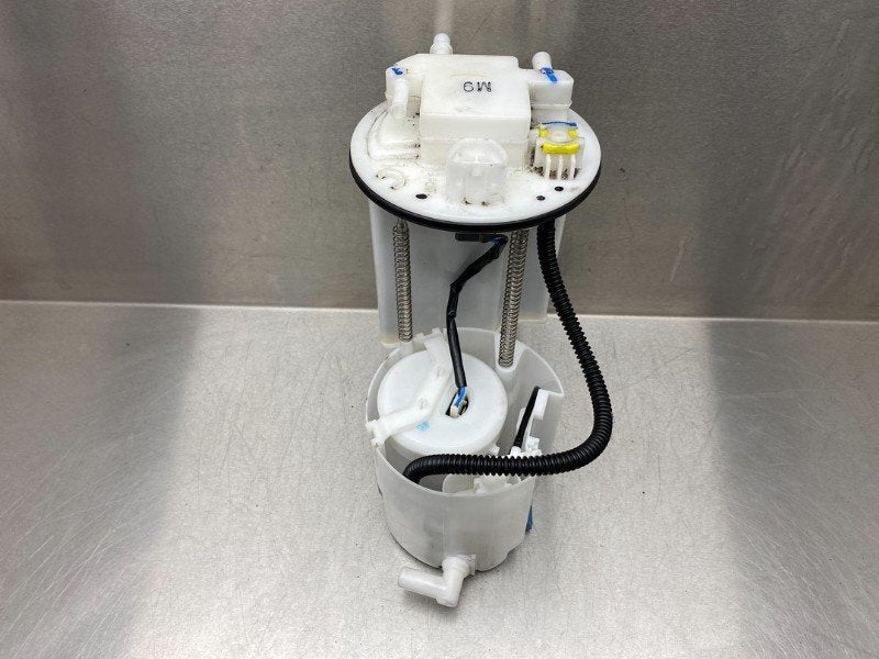 BRANDSTOFPOMP Toyota RAV4 (A4) (01-2012/09-2019), Gebruikt, Toyota