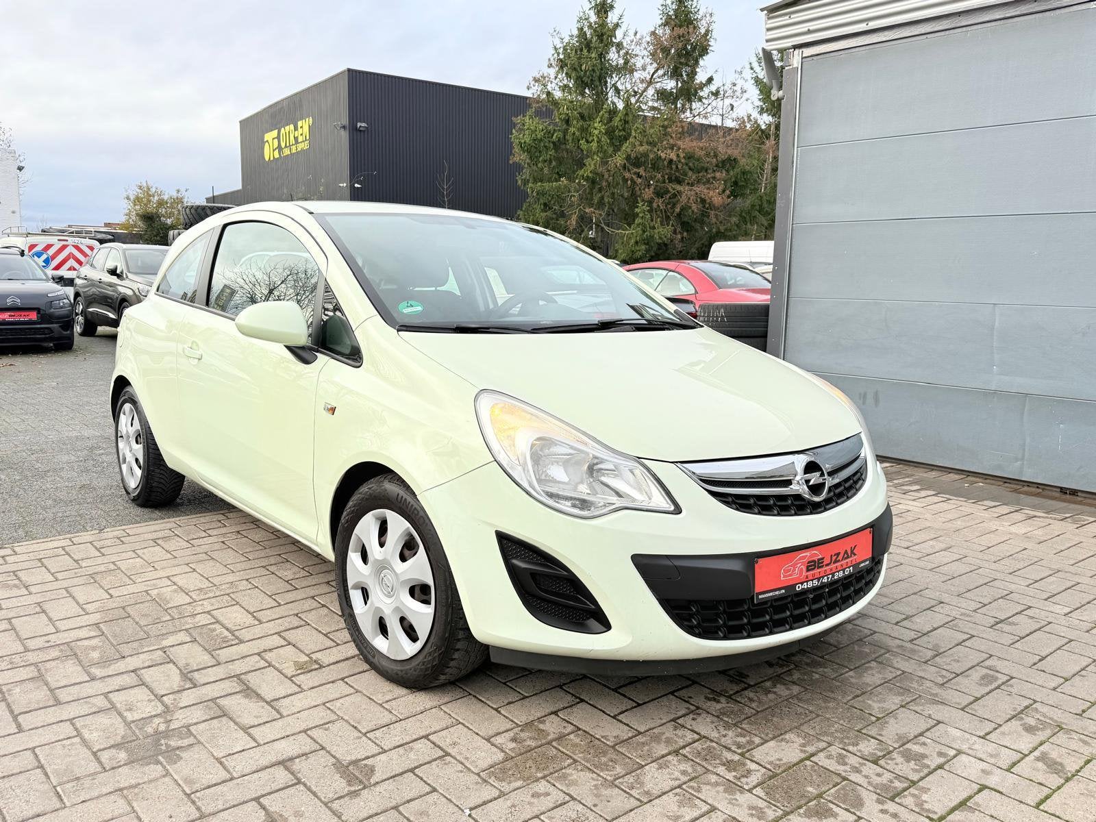 Opel Corsa 1.2i 2012 Blanko gekeurd voor verkoop, Autos, Euro 5, Achat, Entreprise, Boîte manuelle