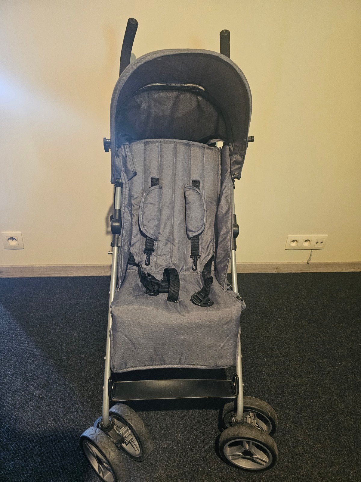 plooibuggy grijs, Kinderen en Baby's, Ophalen, Zo goed als nieuw, Verstelbare rugleuning