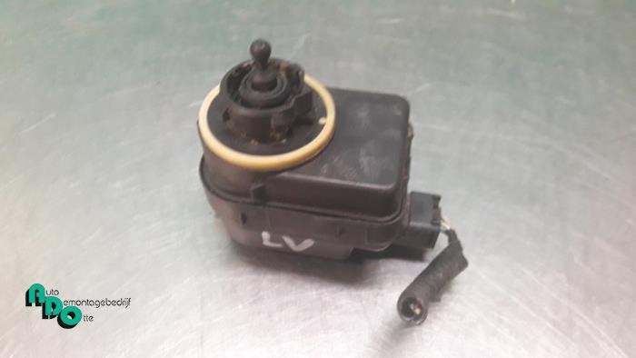 Moteur phare d'un Toyota Aygo (Aygo 08-), Autos : Pièces & Accessoires, -, 3 mois de garantie, Toyota, Utilisé