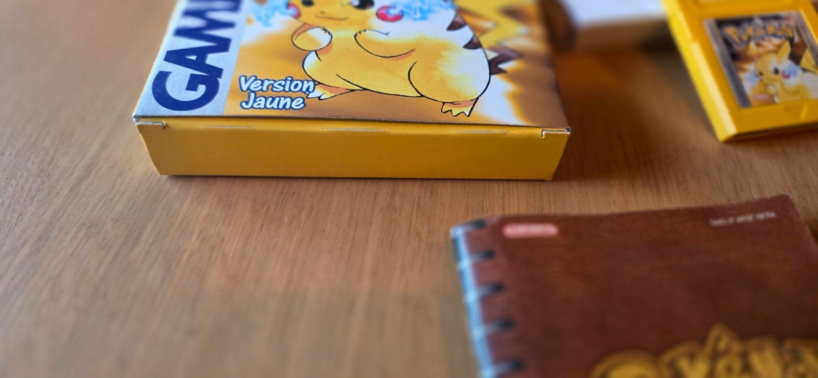 pokemon édition spatiale pikachu, Games en Spelcomputers, Games | Nintendo Game Boy, Ophalen