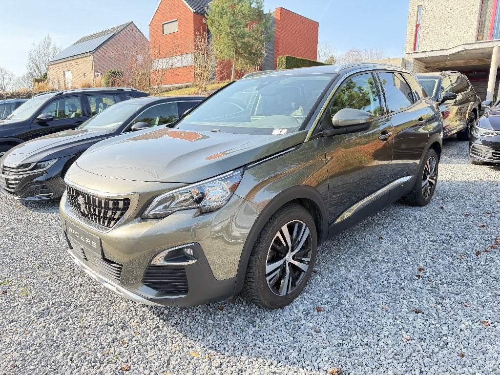 Peugeot 3008 1.5BlueHDi Airco Camera Carplay Carnet GARANTIE, Auto's, Peugeot, 4 cilinders, Leder en Stof, Skiluik, SUV of Terreinwagen