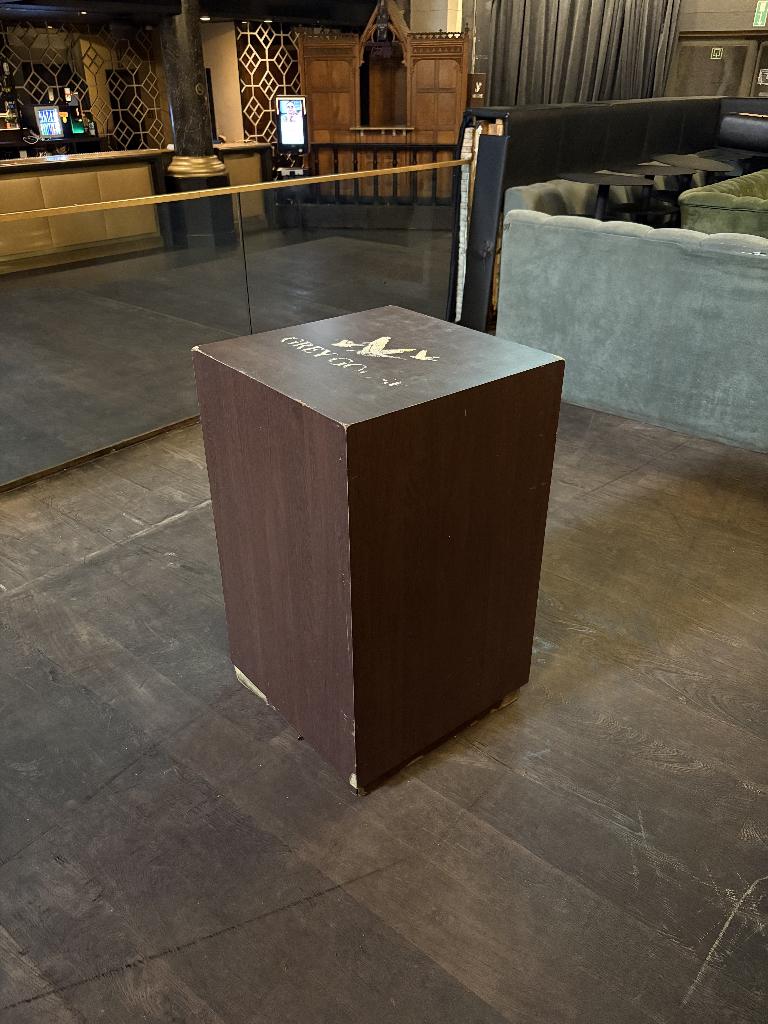 Mange Debout Greygoose Prix unitaire 50 euros (20pC), Enlèvement, Utilisé