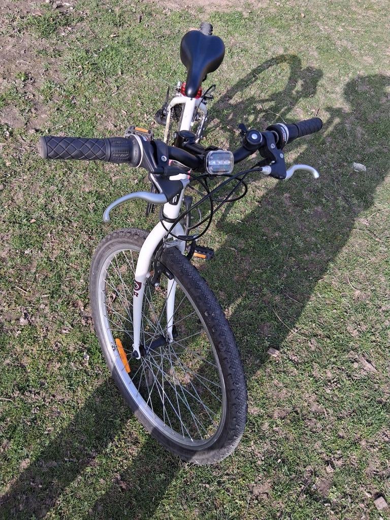 BTWIN kinderen fiets 24inch, Fietsen en Brommers, Ophalen