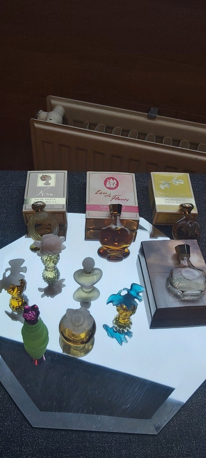 Miniatuurflesjes Nini Ricci, Enlèvement