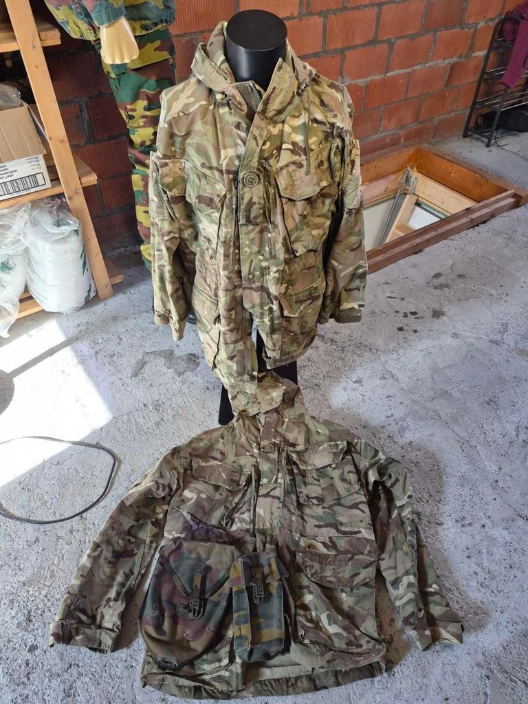 Kavel voor militaire uniformen, Verzamelen, Militaria | Algemeen, Landmacht, Kleding of Schoenen, Ophalen of Verzenden