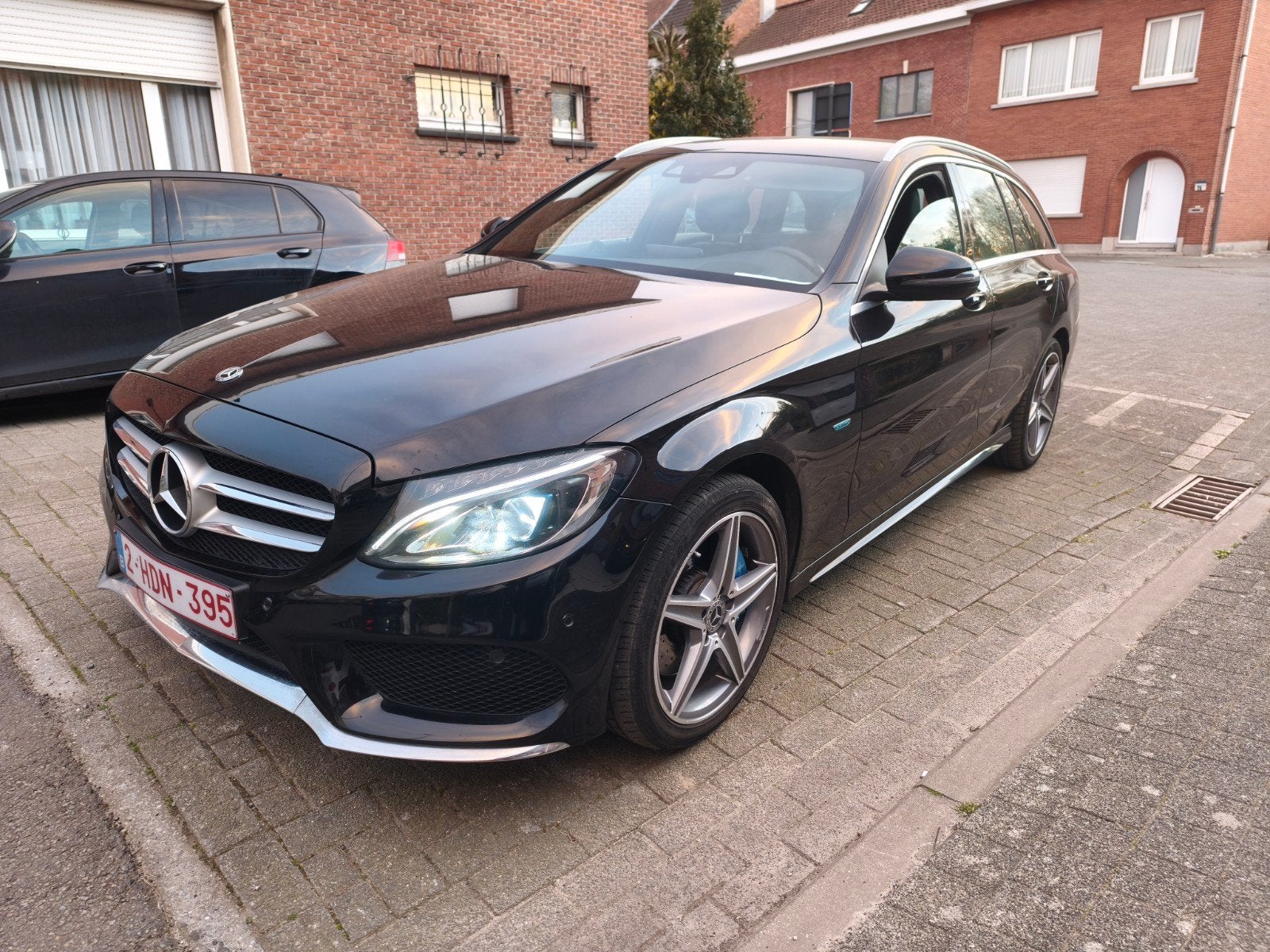 Mercedes C350e AMG pack benzine+hybride, Auto's, Automaat, Zwart, Leder, 5 deurs
