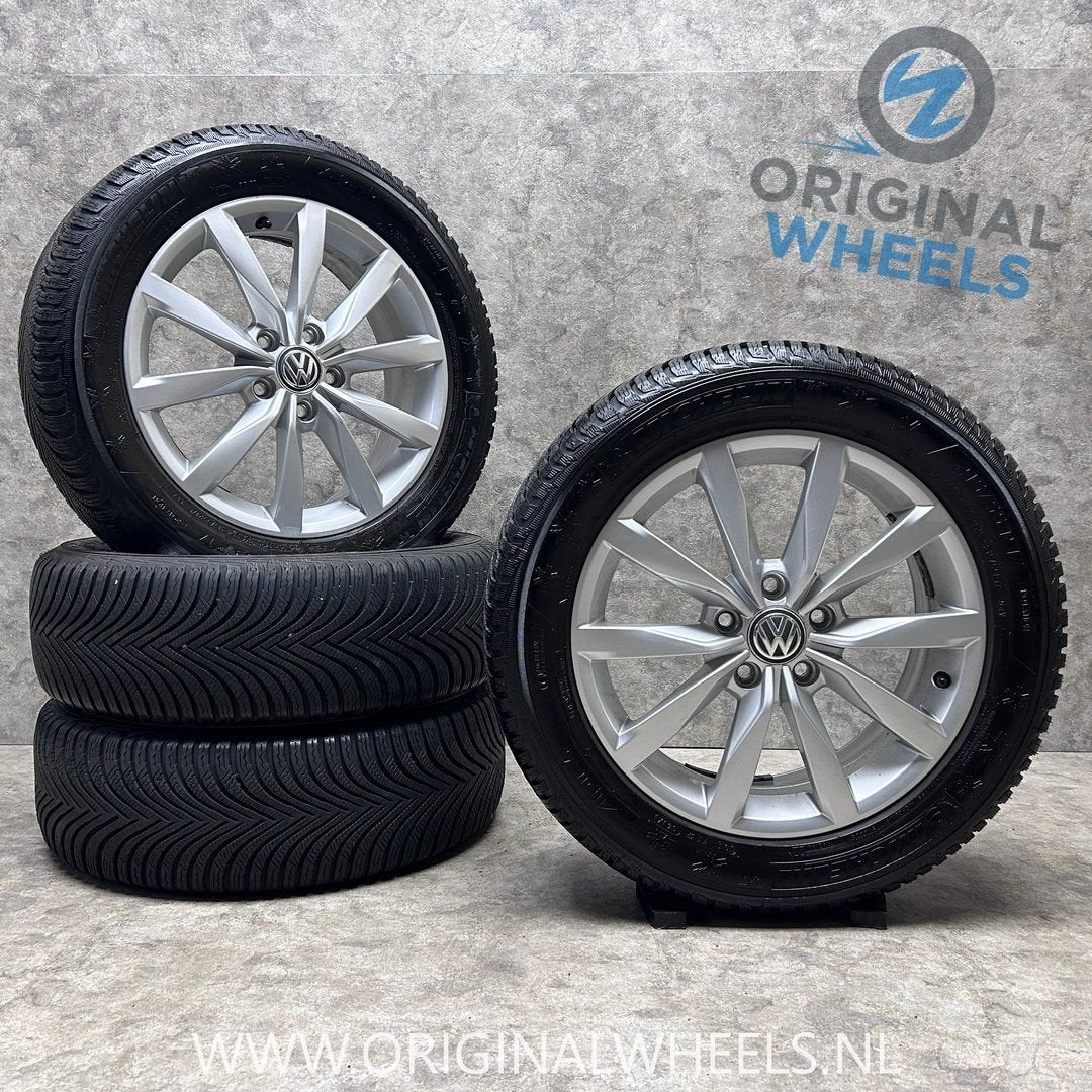 17 inch originele Dijon velgen + winterbanden VW Caddy Cargo, Pneus et Jantes, Véhicule de tourisme, -, 17 pouces