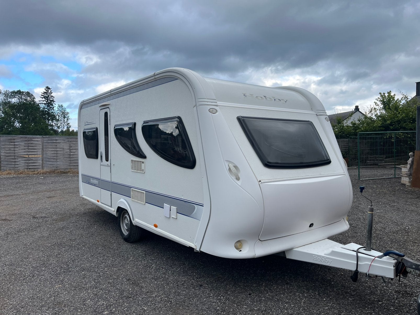 Caravane Hobby, Caravanes & Camping, Caravanes, Particulier, Hobby, Réfrigérateur, Enlèvement