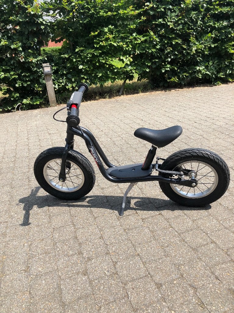 Zwart loopfietsje Puky, Kinderen en Baby's, Speelgoed | Buiten | Voertuigen en Loopfietsen, Ophalen, Gebruikt, Loopfiets