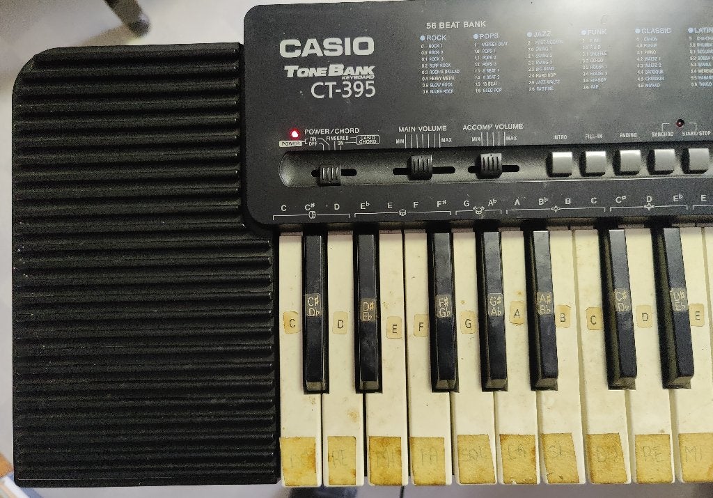 Casio CT-395 tonebank synthesizer keyboard, Muziek en Instrumenten, Keyboards, Casio, Gebruikt, Met standaard, Ophalen