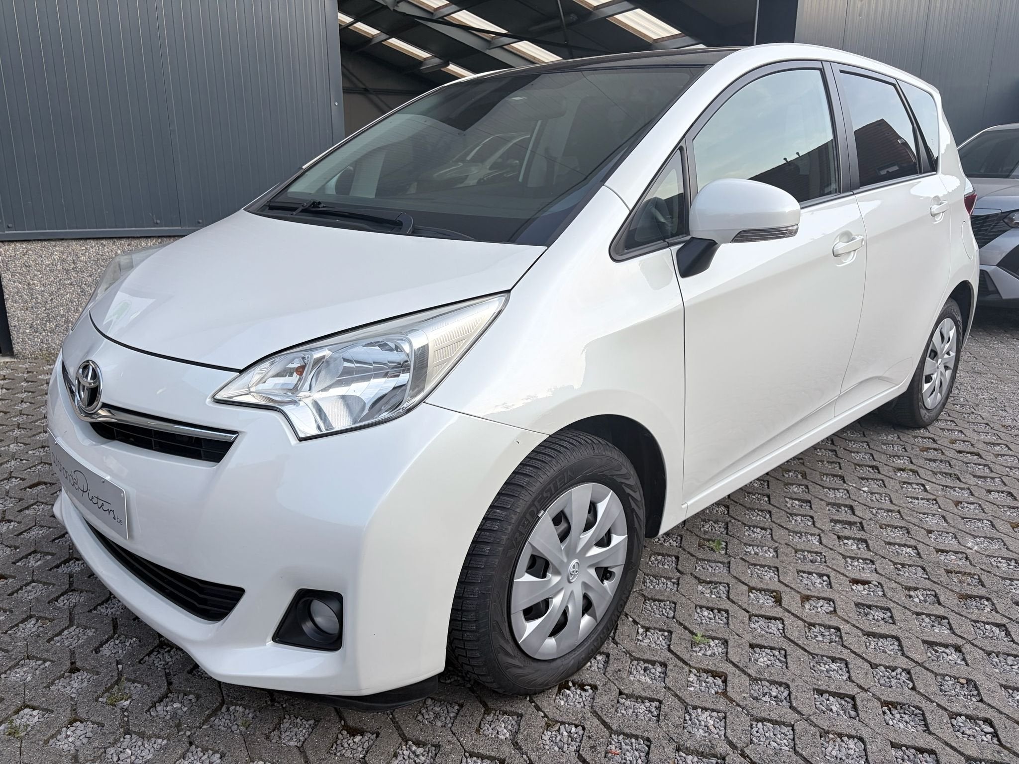 Toyota Verso-S Benzine - slechts 96000 km, Auto's, Voorwielaandrijving, Euro 5, Stof, Gebruikt