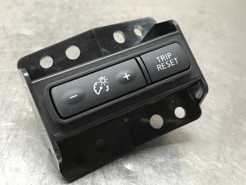 CRUISE CONTROL BEDIENING Nissan Qashqai (J11) (|90322C|), Gebruikt, Germany@nissan-services.eu, Kronenweg 38
50389  Wesseling, DE