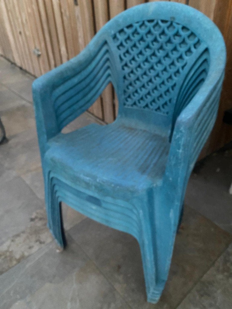 tuinstoelen gratis, Tuin en Terras, Ophalen, Gebruikt, Plastic, Stapelbaar