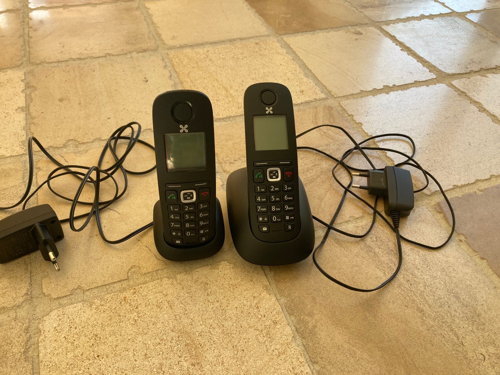 Telephone double, Télécoms, Enlèvement, Comme neuf