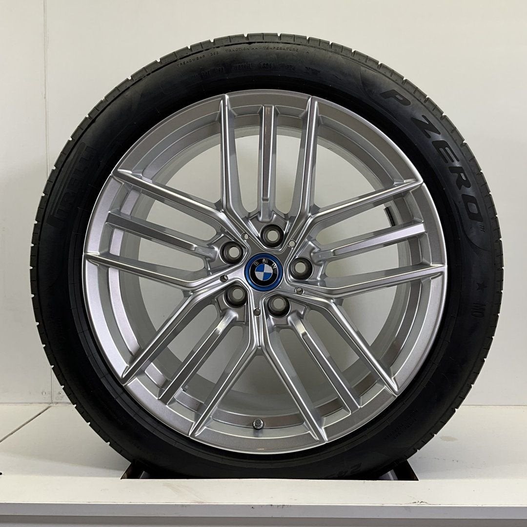 BMW 5 SERIE G60 G61 I5 G60 SET VELGEN + ZOMERBANDEN 19 INCH, 19 inch, -, -, Banden en Velgen