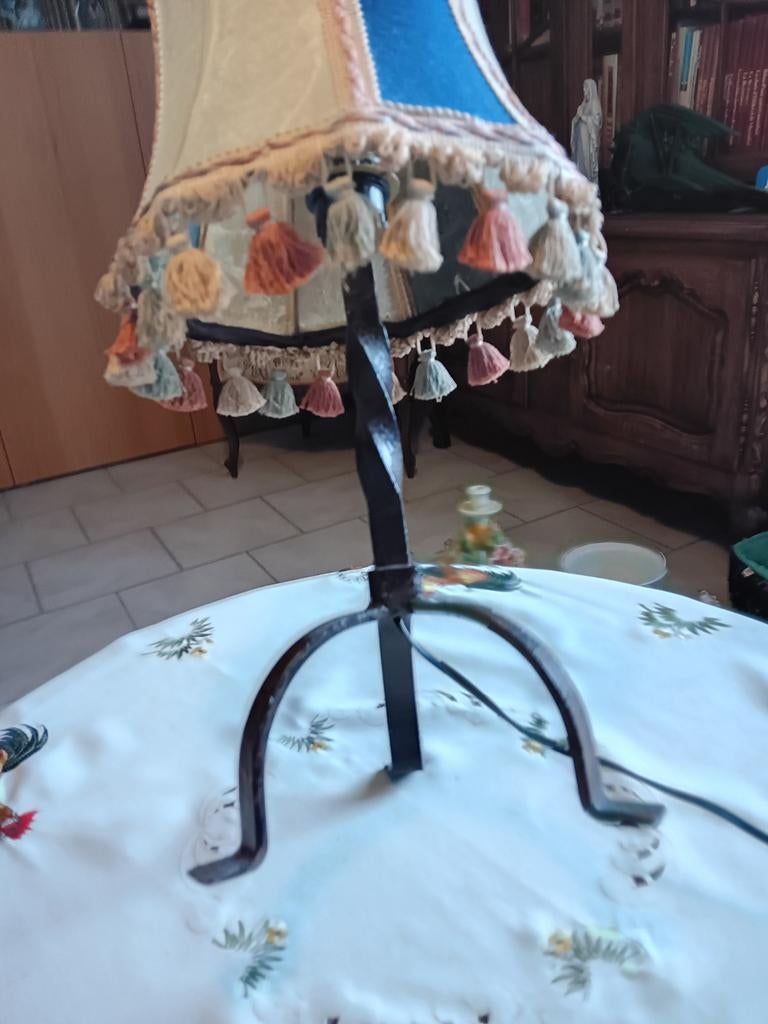 Lampe de chevet, pied forgé, Enlèvement