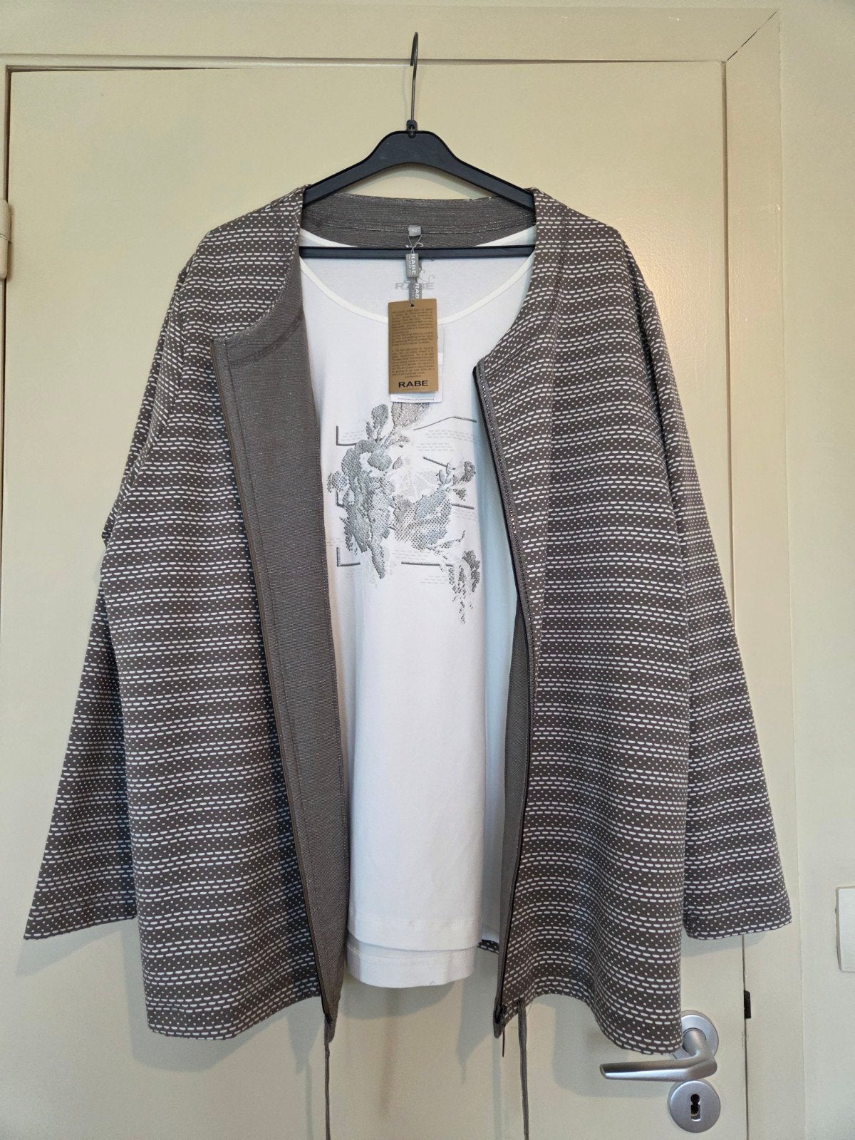 Nieuw maat 52 merk Rabe, Vêtements | Femmes, Pulls & Gilets, Rabe, Envoi, Neuf, Gris