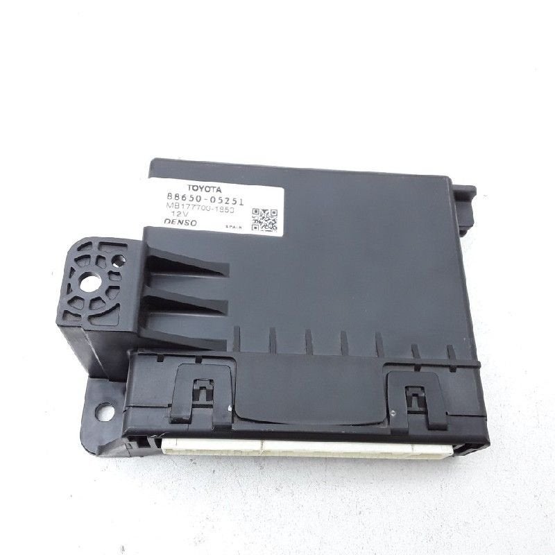 ORDINATEUR GESTION REFROIDISSEMENT Avensis Wagon (T27), Utilisé, Toyota