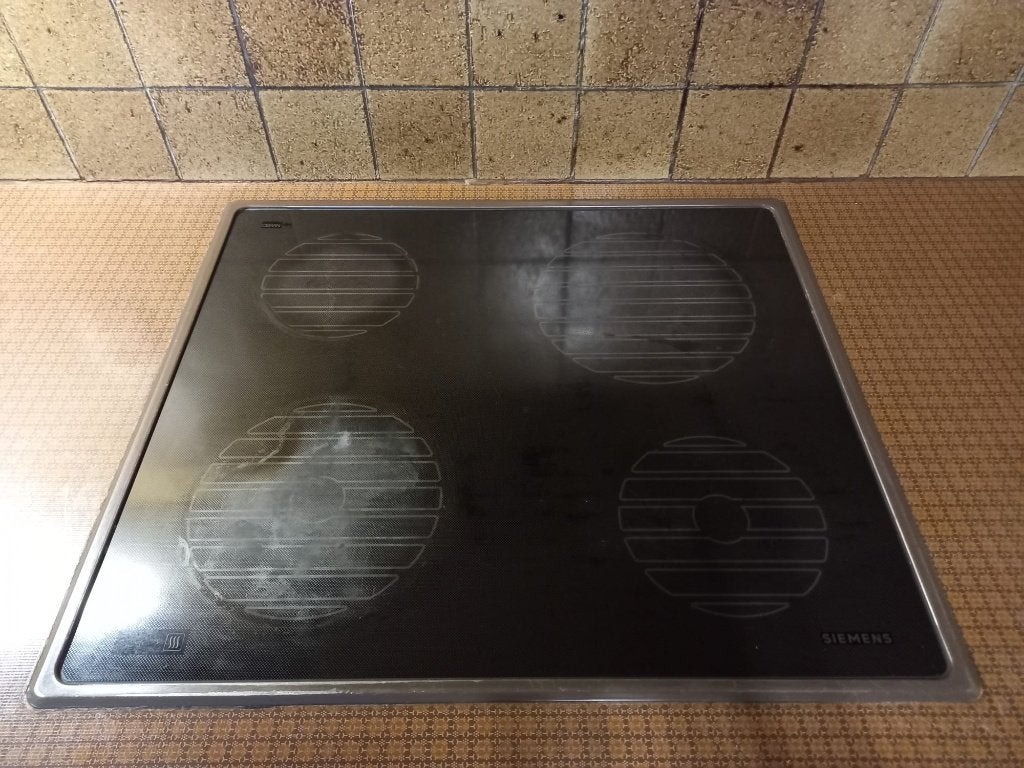 Combi plaque vitrocéramique et four à convection Siemens, Electroménager, 4 zones de cuisson, Enlèvement, Utilisé, À Poser
