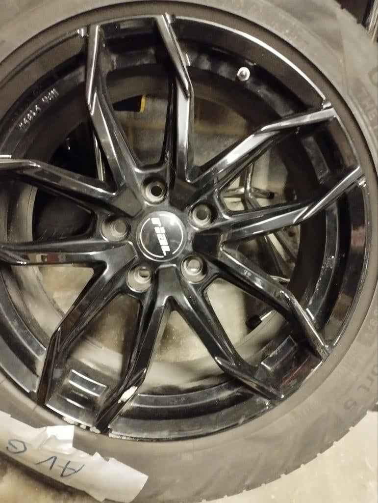 Jantes rial et pneus uniroyal, Enlèvement, Utilisé, Pneu(s)