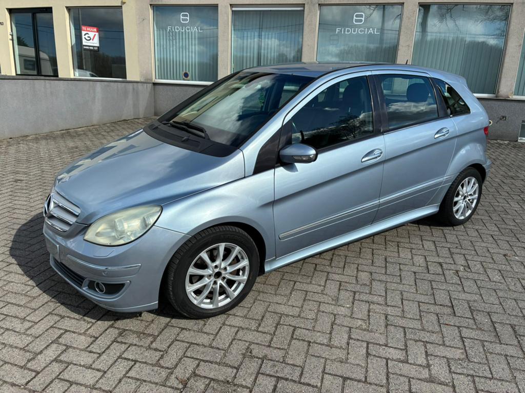 Mercedes b200 CDI 114000 km 0488251461, Auto's, Automaat, Zwart, Leder, Diesel