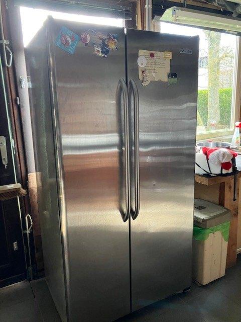 Amerikaanse frigo, Elektronische apparatuur, Koelkasten en IJskasten, Ophalen, 60 cm of meer, Met aparte vriezer, 160 cm of meer